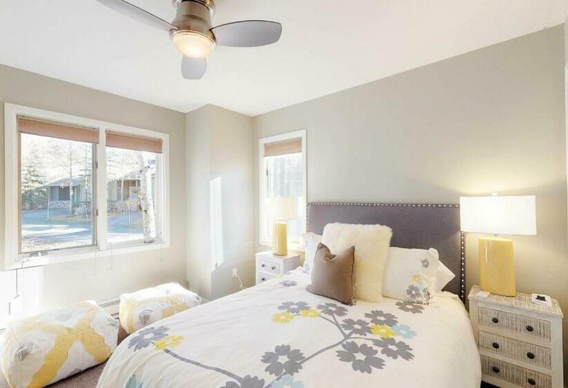 דירת שלושה חדרים, Mountain Jewel