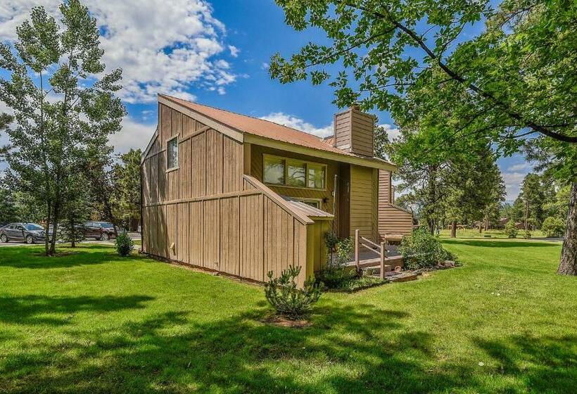 Апартаменты 2 Спальни, Pines 4013