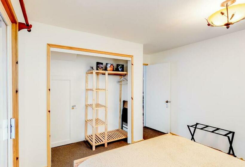 شقة غرفتين, Pinewood Delightful Retreat