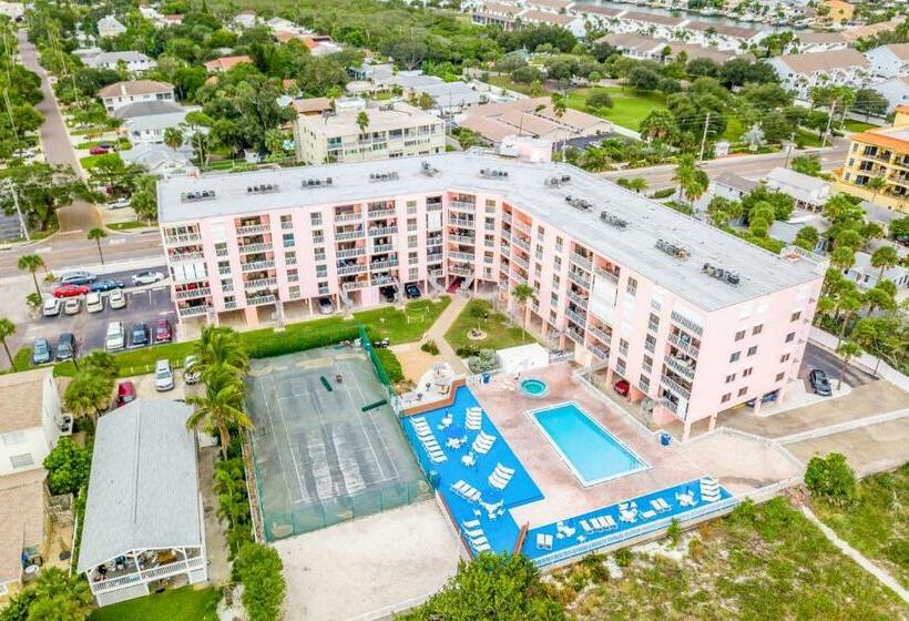 Апартаменты 3 Спальни, Reef Club 306