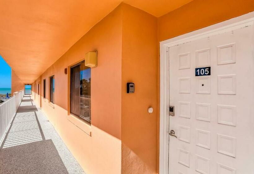 침실 3개 아파트, Reef Club 306