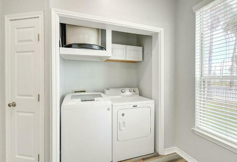 آپارتمان 2 خوابه, Beach Club 174