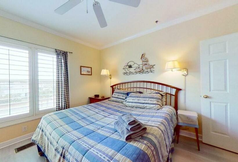 침실 1개 아파트, Pelican S Watch