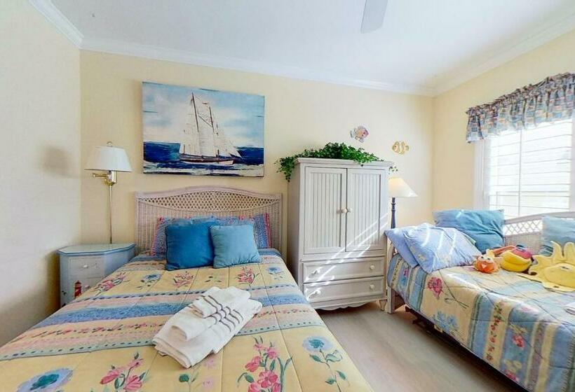 침실 1개 아파트, Pelican S Watch