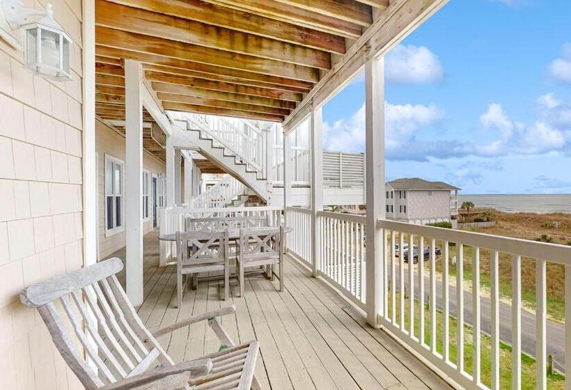 침실 1개 아파트, Pelican S Watch