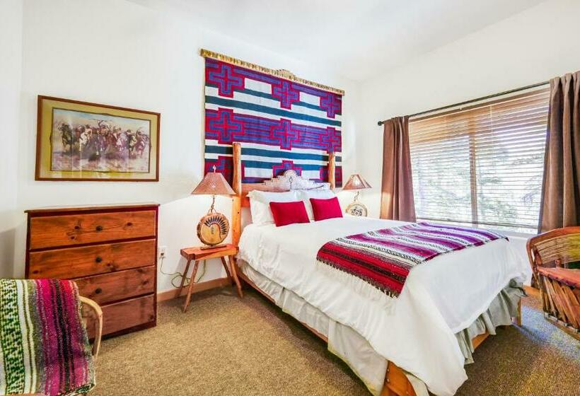 شقة غرفة واحدة, Sweet Retreat