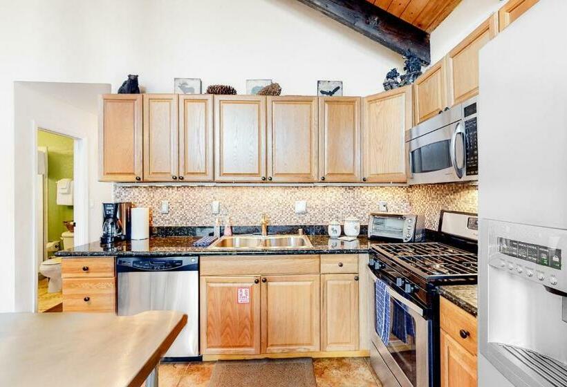 带3个卧室的公寓, Back Country Basecamp