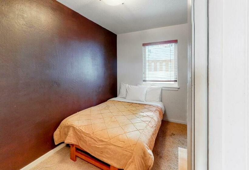 带3个卧室的公寓, Back Country Basecamp