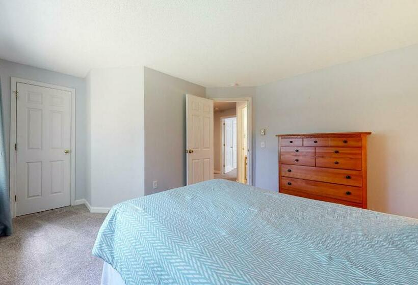 침실 2개 아파트, Cozy Conway Condo