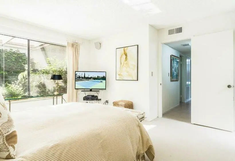 ２ベッドルームアパートメント, Rancho Mirage Condo