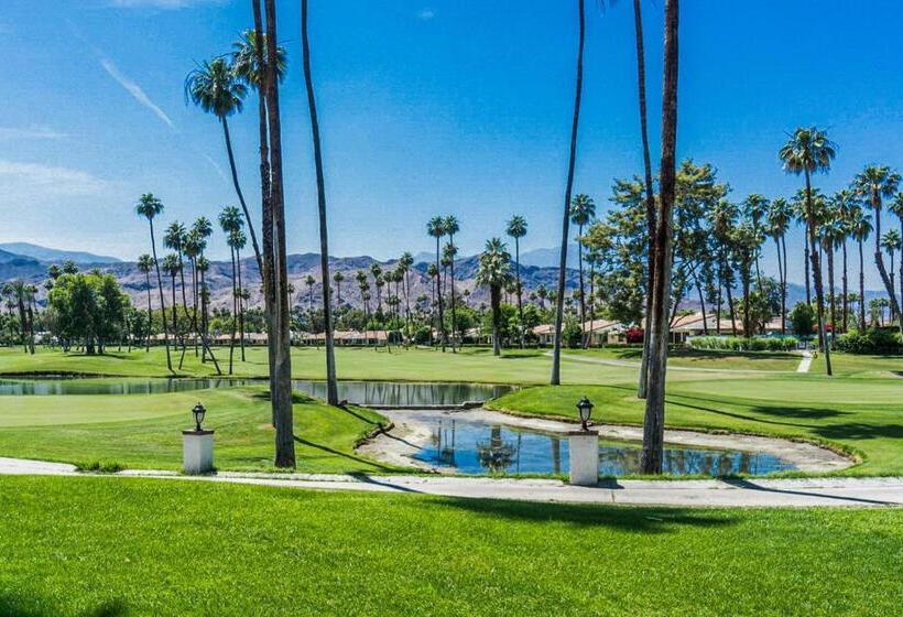 ２ベッドルームアパートメント, Rancho Mirage Condo