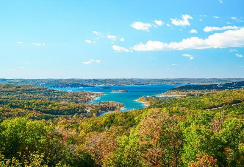 شقة غرفة واحدة, Table Rock Terrace