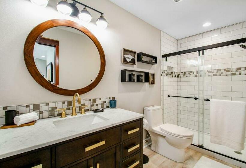 带1个卧室的公寓, Port Angeles City View Loft