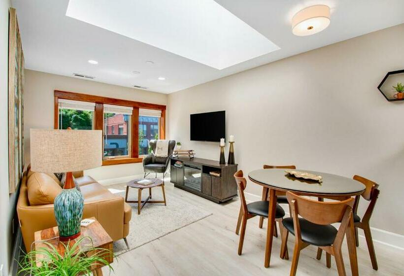 带1个卧室的公寓, Port Angeles City View Loft