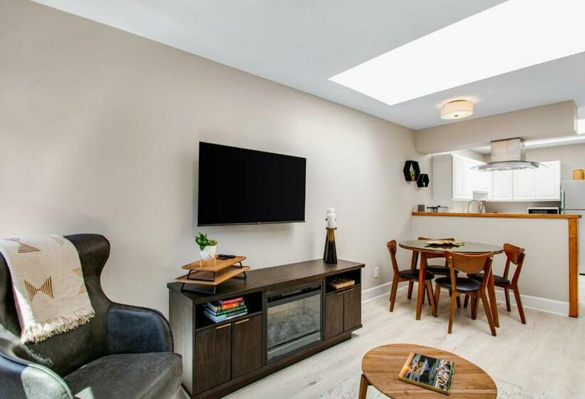 带1个卧室的公寓, Port Angeles City View Loft