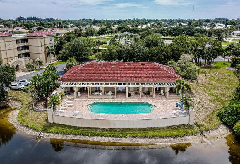 شقة غرفتين, Blue Haven