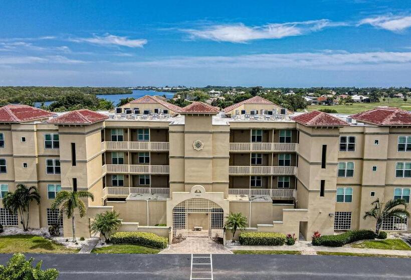 شقة غرفتين, Blue Haven