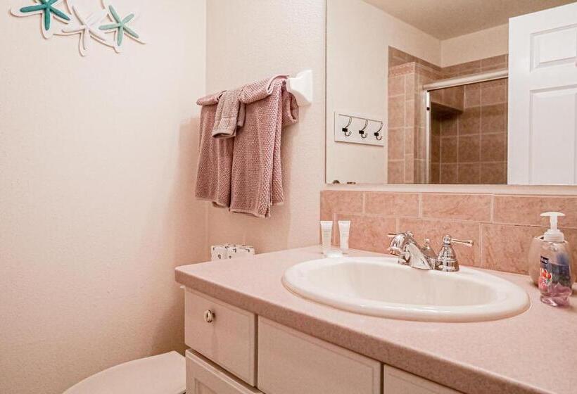 شقة غرفتين, Blue Haven