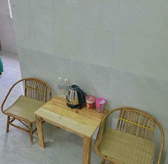 اتاق استاندارد با تخت بزرگ, Homestay Tuyết Trinh