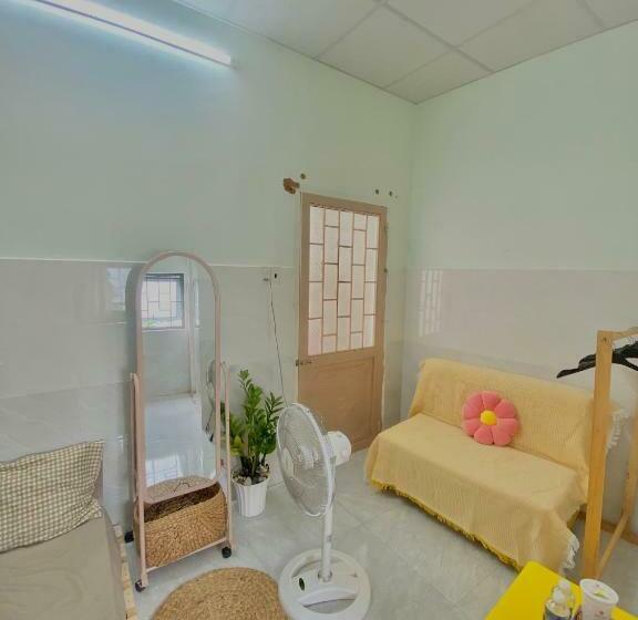 اتاق استاندارد با تخت بزرگ, Homestay Tuyết Trinh