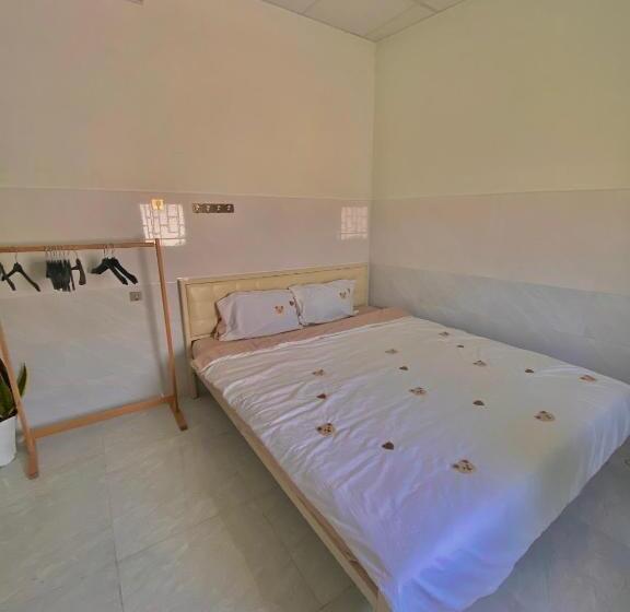 اتاق استاندارد با تخت بزرگ, Homestay Tuyết Trinh