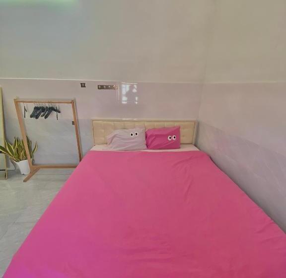 اتاق استاندارد با تخت بزرگ, Homestay Tuyết Trinh