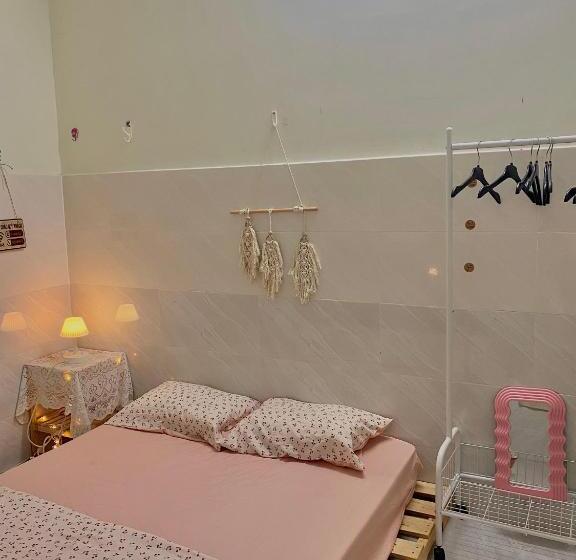 اتاق استاندارد با تخت بزرگ, Homestay Tuyết Trinh