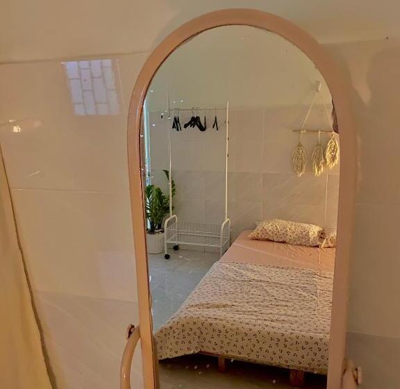 اتاق استاندارد با تخت بزرگ, Homestay Tuyết Trinh