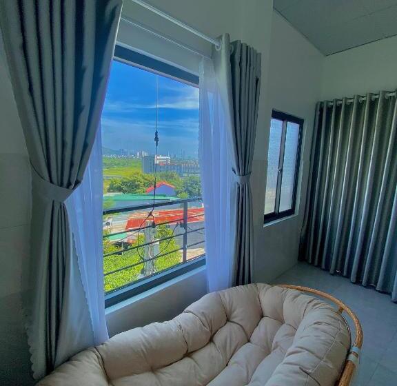 استودیو استاندارد با بالکن, Homestay Tuyết Trinh