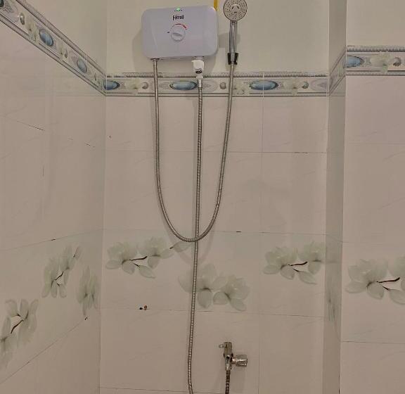 استودیو استاندارد با بالکن, Homestay Tuyết Trinh