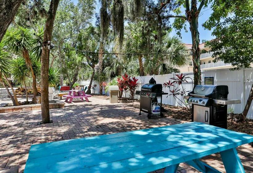 شقة غرفتين, Midnight Cove Ii 823