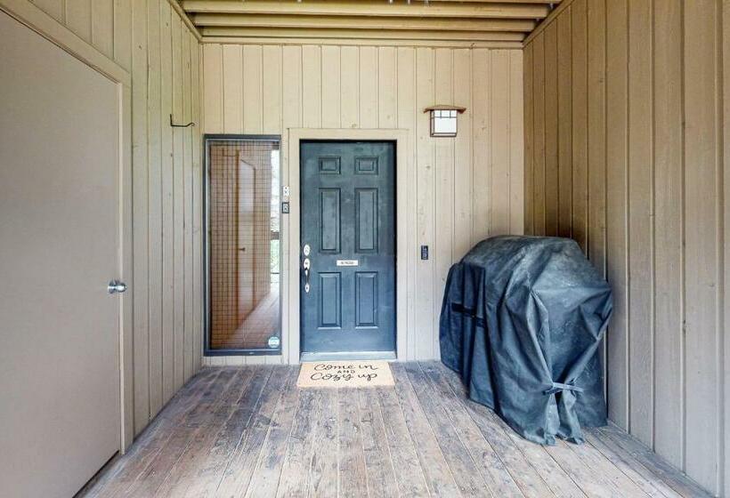 דירת שני חדרים, Sunriver E102