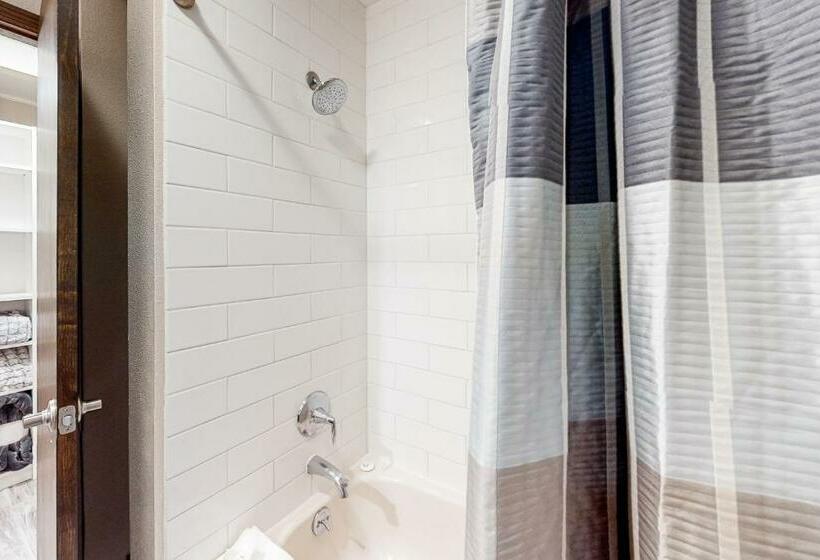 דירת שני חדרים, Sunriver E102