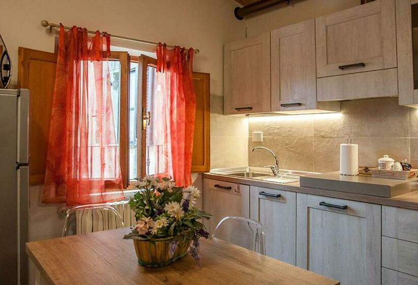 带大床的标准间, Affittacamere Il Bastione 27