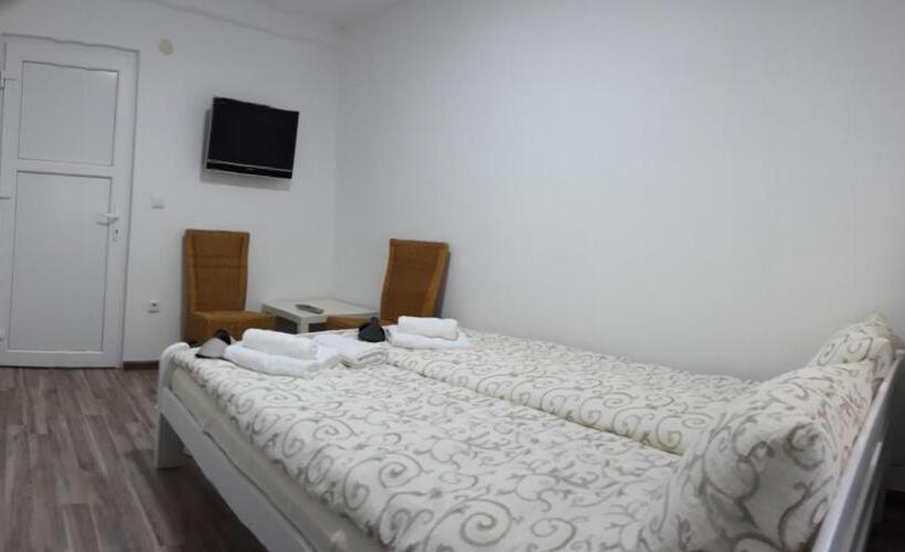 اتاق استاندارد, Apartments&rooms Mido