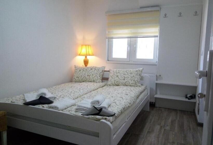 اتاق استاندارد, Apartments&rooms Mido