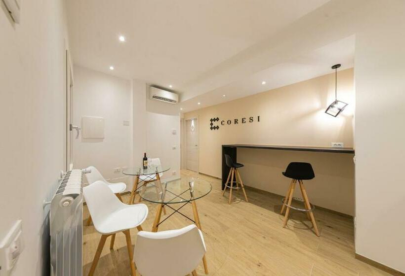 اتاق استاندارد با بالکن, Coresi Rooms