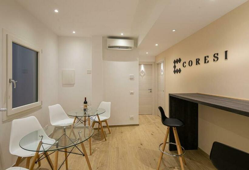 اتاق استاندارد با بالکن, Coresi Rooms