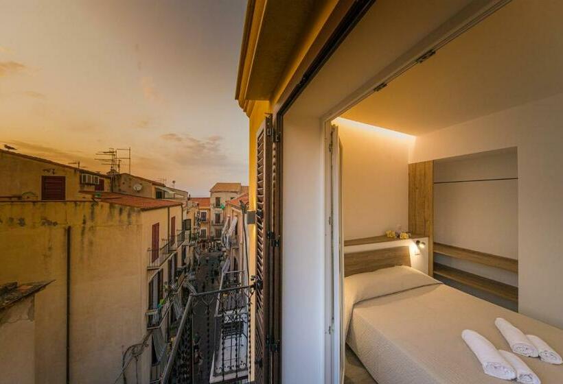 اتاق استاندارد با بالکن, Coresi Rooms