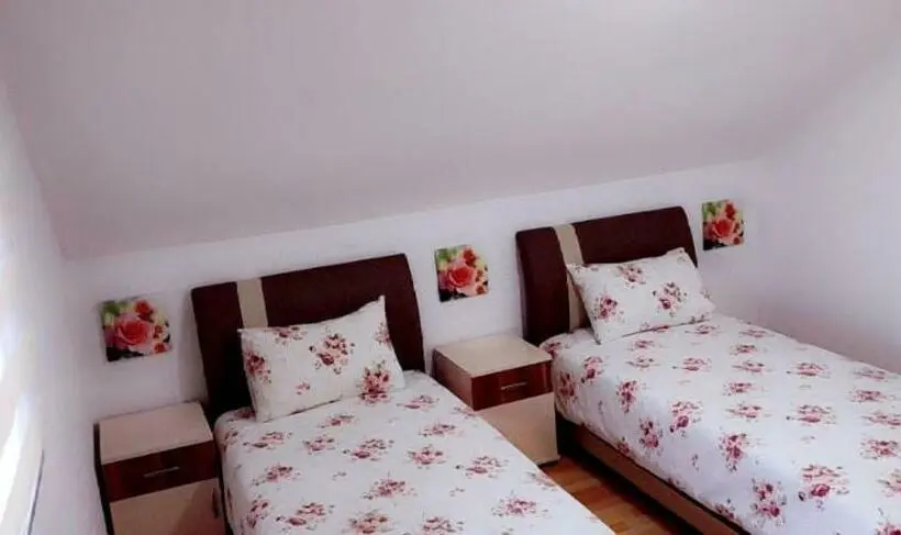 اتاق استاندارد, Visoko Room