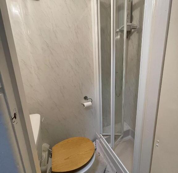 اتاق لوکس, Manhattan