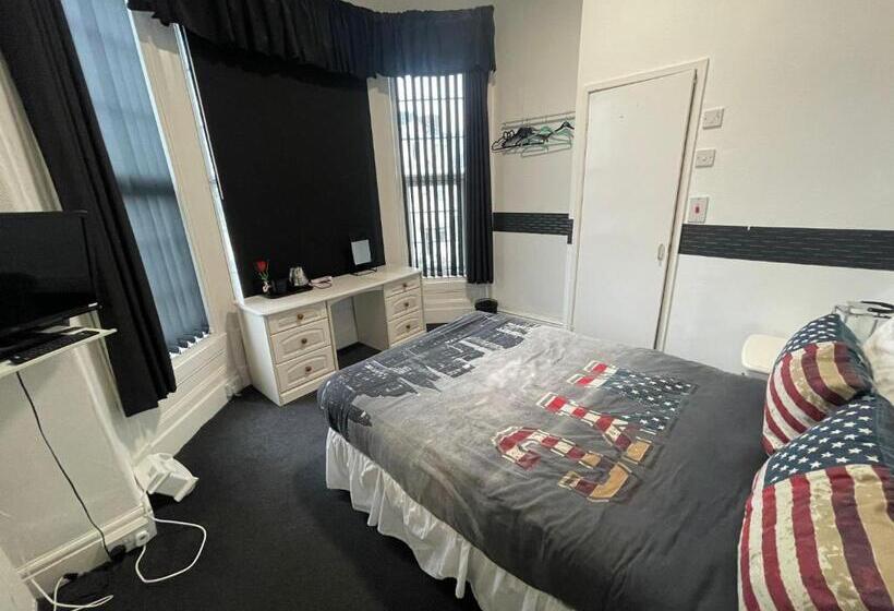 اتاق اکونومی, Manhattan