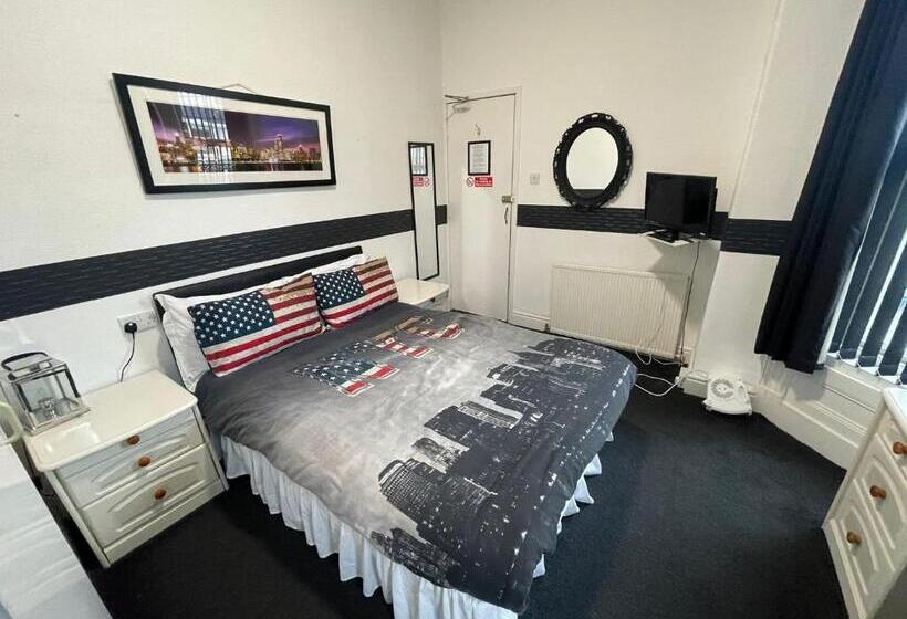 اتاق اکونومی, Manhattan