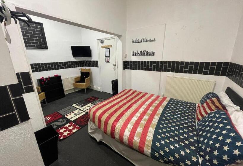 اتاق خانوادگی, Manhattan