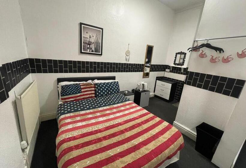 اتاق خانوادگی, Manhattan