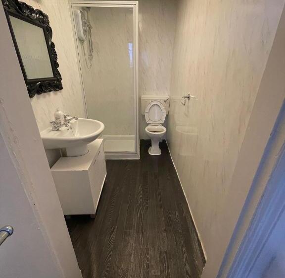 اتاق استاندارد سه نفره, Manhattan