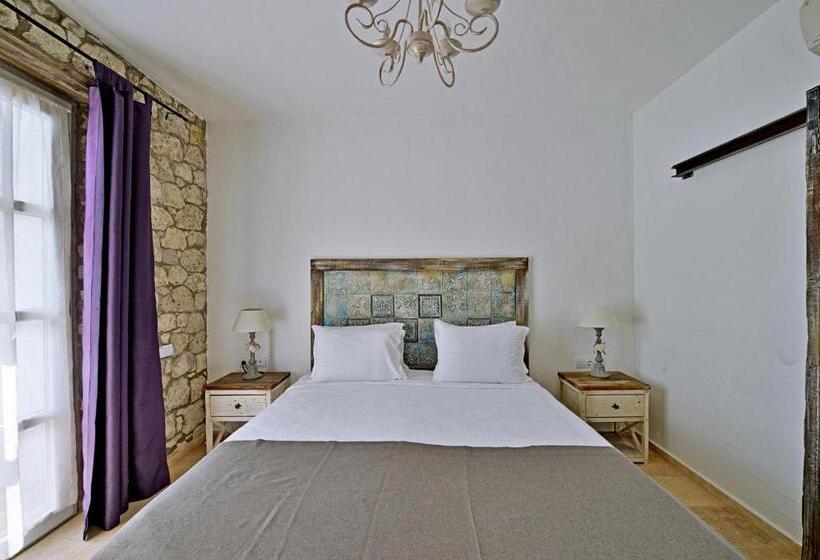 クラシックルーム, Bay C