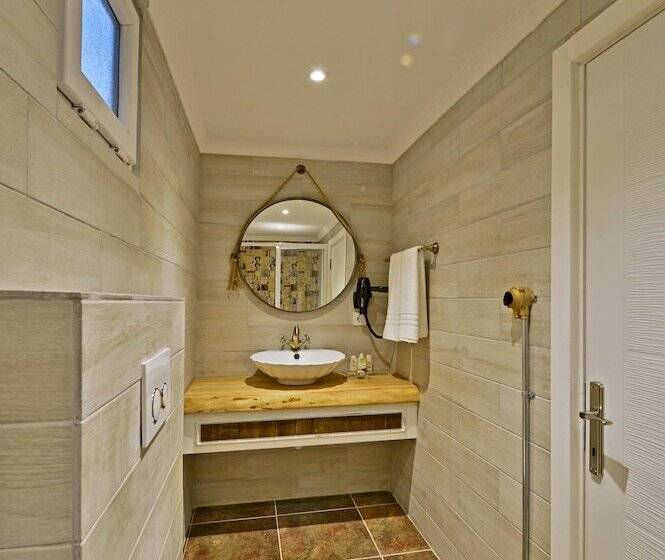 クラシックルーム, Bay C