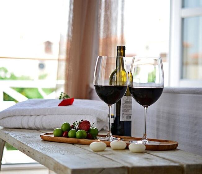 ジュニアスイート, Bay C