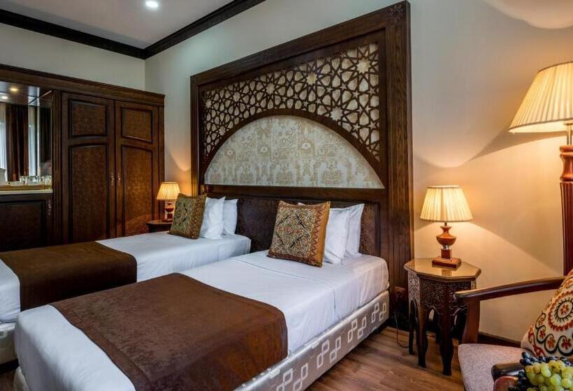 Номер Стандарт, Orient Star